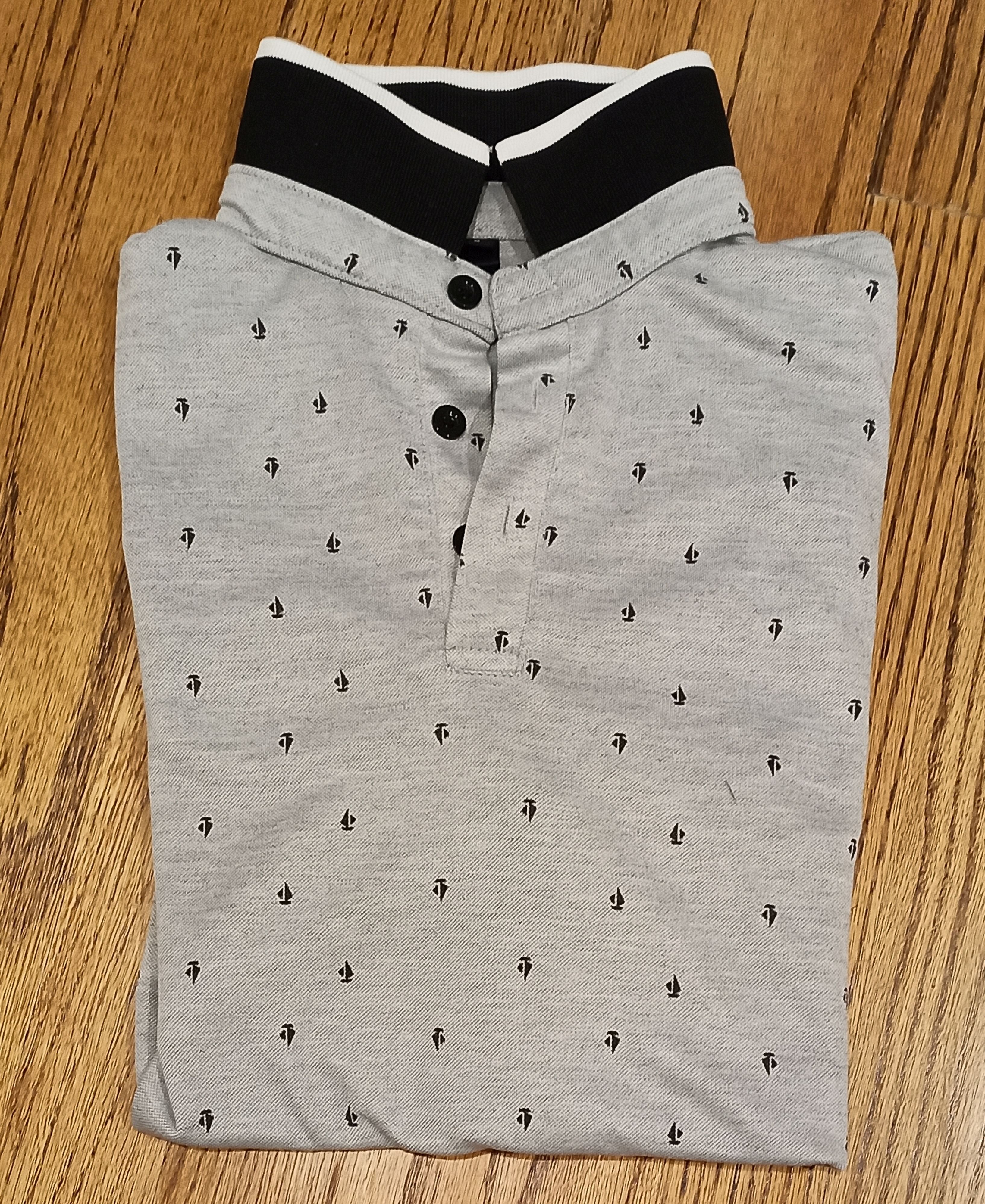 Easy-Care Polo shirt with boat design
